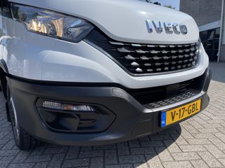 Iveco Daily 35S16V 2.3 352 L2H2 automaat / vaste prijs rijklaar € 27.950 ex btw / lease vanaf € 500 / climate control / mag 3500 kg trekken / pdc en opstap achter !