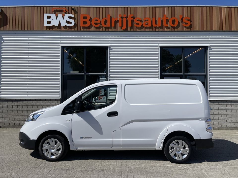 Nissan e-NV200 Business 109pk / volledig electrisch / rijklaar € 11.950 ex btw / lease vanaf € 220 / airco / cruise / inclusief accu en oplaadkabels / navi / achteruit rijcamera