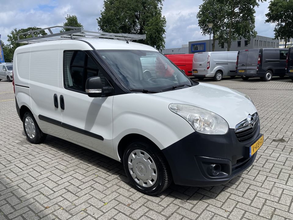 Opel Combo 1.3 CDTi L1H1 Edition / vaste prijs rijklaar € 9950 ex btw / euro 6 diesel / airco / nieuw imperial met looprol / airco / lease vanaf € 183