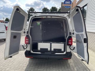 Volkswagen Transporter 2.0 TDI 102pk L1H1 Trendline / vaste prijs rijklaar € 17.950 ex btw / lease vanaf € 329 / airco / cruise / bijrijdersbank / imperial / ingerichte laadruimte met sloten !