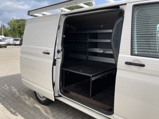 Volkswagen Transporter 2.0 TDI 102pk L1H1 Trendline / vaste prijs rijklaar € 16.950 ex btw / lease vanaf € 329 / airco / cruise / bijrijdersbank / imperial / ingerichte laadruimte met sloten !