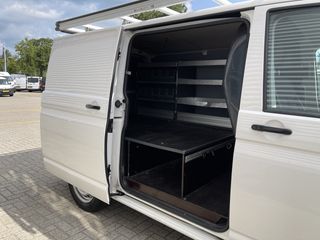 Volkswagen Transporter 2.0 TDI 102pk L1H1 Trendline / vaste prijs rijklaar € 17.950 ex btw / lease vanaf € 329 / airco / cruise / bijrijdersbank / imperial / ingerichte laadruimte met sloten !