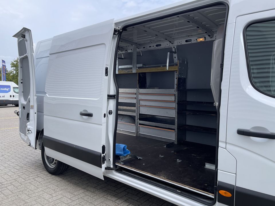 Opel Movano 2.3 CDTI 130pk L3H2 / vaste prijs rijklaar € 17.950 ex btw / lease vanaf € 329 / airco / cruise / navi / pdc achter / trekhaak 2500 kg / achteruit rijcamera