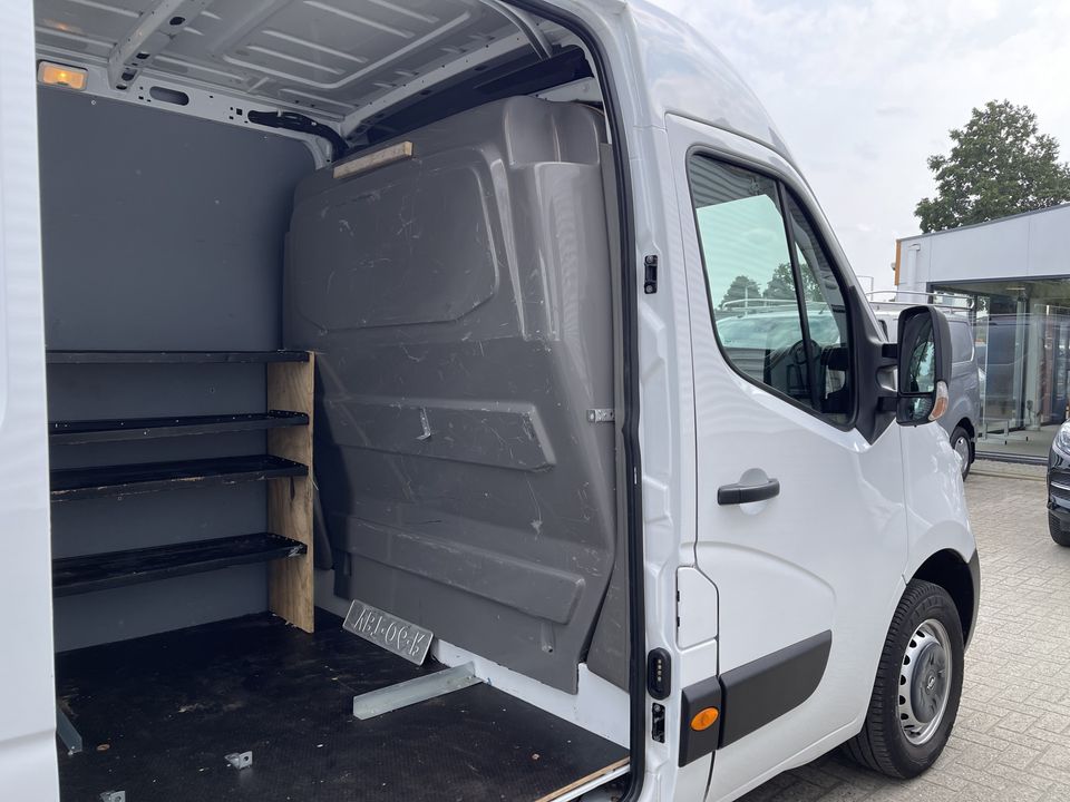 Opel Movano 2.3 CDTI 130pk L3H2 / vaste prijs rijklaar € 17.950 ex btw / lease vanaf € 329 / airco / cruise / navi / pdc achter / trekhaak 2500 kg / achteruit rijcamera