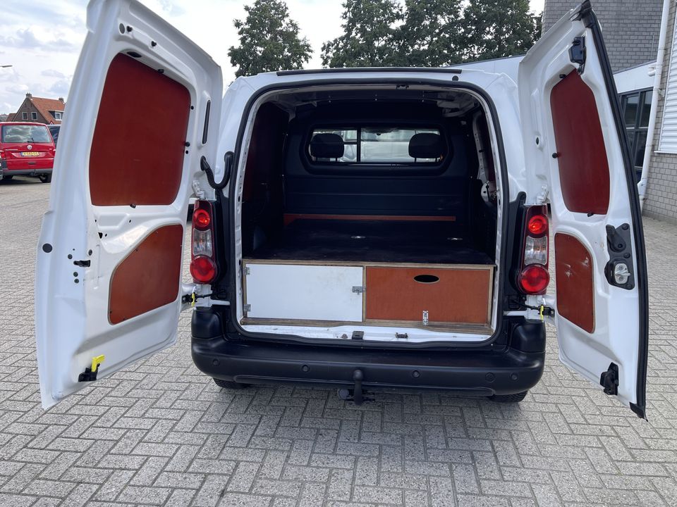 Peugeot Partner 122 1.6 BlueHDi 100 L1 Pro S&S / vaste prijs rijklaar € 8950 ex btw / lease vanaf € 164 / airco / cruise / trekhaak / parkeersensoren achter / schuifdeur / euro 6 !