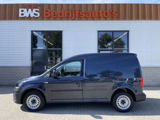 Volkswagen Caddy 2.0 TDI L1H1 BMT Trendline / rijklaar € 13.950 ex btw / lease vanaf € 236 / airco / cruise / donker blauw metallic / electrische laadruimte ventilatie !