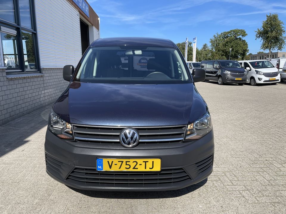 Volkswagen Caddy 2.0 TDI L1H1 BMT Trendline / rijklaar € 11.950 ex btw / lease vanaf € 236 / airco / cruise / donker blauw metallic / electrische laadruimte ventilatie !