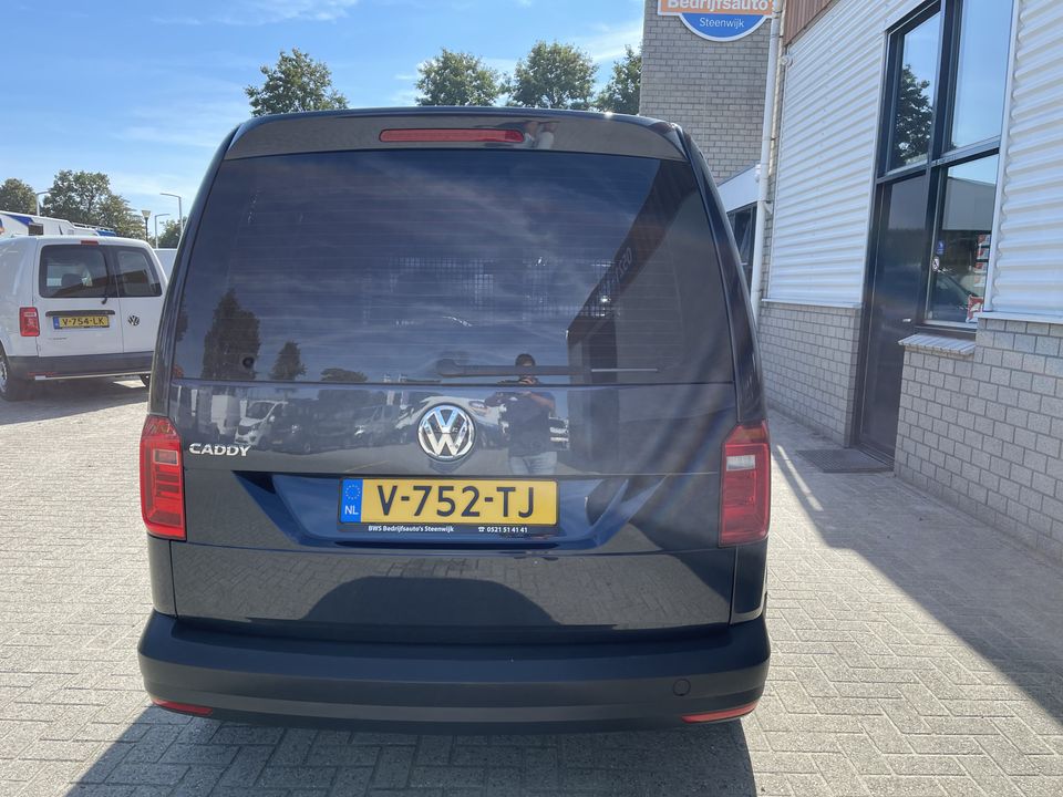 Volkswagen Caddy 2.0 TDI L1H1 BMT Trendline / rijklaar € 11.950 ex btw / lease vanaf € 236 / airco / cruise / donker blauw metallic / electrische laadruimte ventilatie !