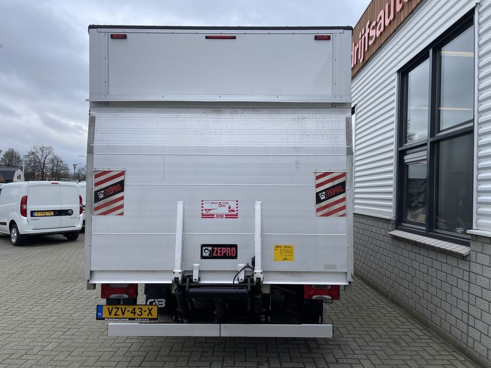 Iveco Daily 35S14H 2.3 automaat / bakwagen met Zepro ( Hiab ) laadklep / rijklaar € 30.950 ex btw / lease vanaf € 554 / cruise en climate control / standkachel / zijdeur / bijrijdersbank !