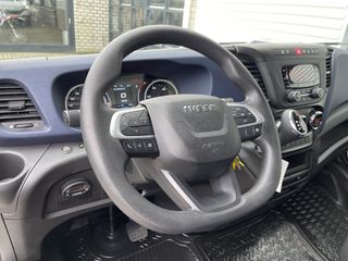 Iveco Daily 35S14H 2.3 automaat / bakwagen met Zepro ( Hiab ) laadklep / rijklaar € 30.950 ex btw / lease vanaf € 554 / cruise en climate control / standkachel / zijdeur / bijrijdersbank !