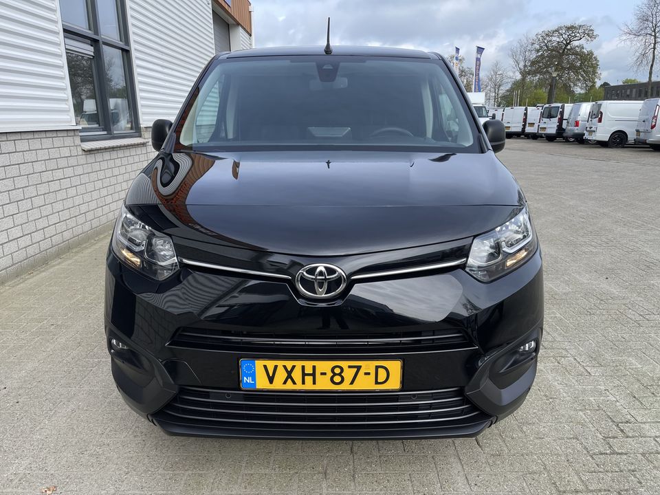 Toyota ProAce CITY 1.5 D-4D 102pk L1H1 Live rijklaar € 19.950 ex btw / fabrieksgarantie tot 30-08-2025 ! / lease vanaf € 366 / airco / cruise / navi / euro 6 / pdc voor en achter !