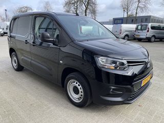 Toyota ProAce CITY 1.5 D-4D 102pk L1H1 Live rijklaar € 19.950 ex btw / fabrieksgarantie tot 30-08-2025 ! / lease vanaf € 366 / airco / cruise / navi / euro 6 / pdc voor en achter !