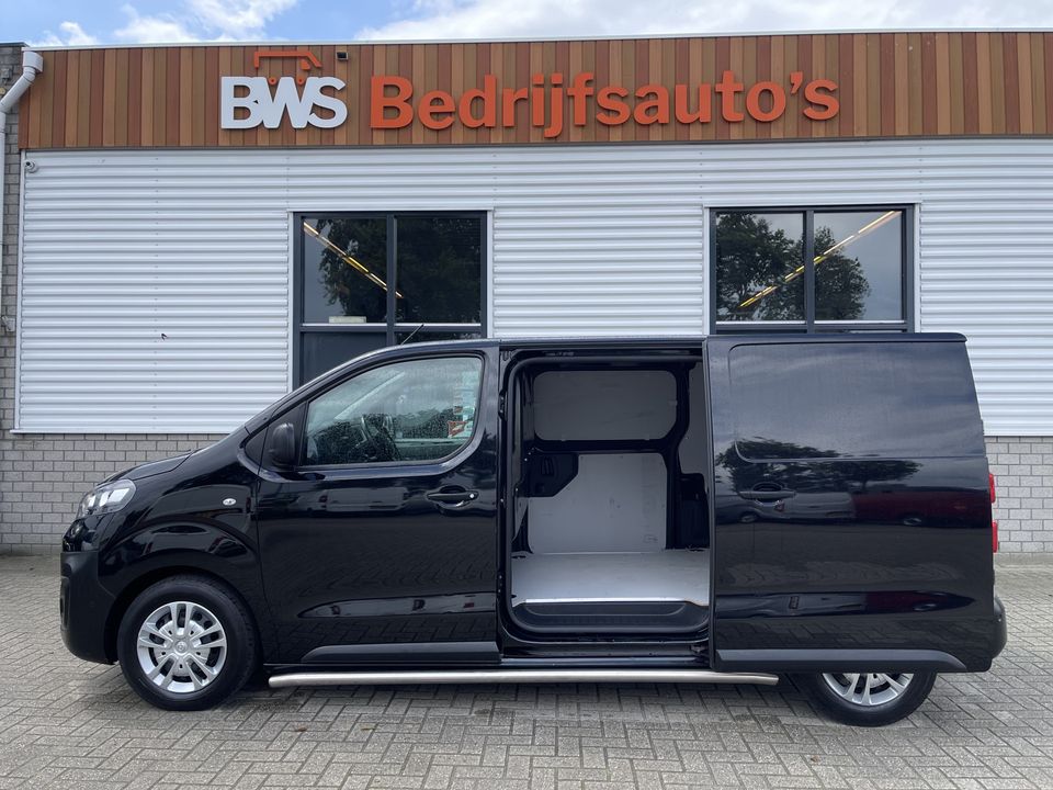 Opel Vivaro 1.5 CDTI 120pk L2H1 Edition / vaste prijs rijklaar € 20.950 ex btw / lease vanaf € 375 / dubbele schuifdeur / airco / cruise / camera / trekhaak / pdc voor en achter !