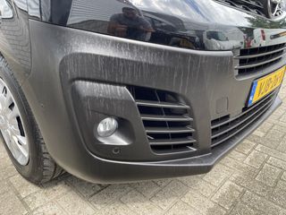 Opel Vivaro 1.5 CDTI 120pk L2H1 Edition / vaste prijs rijklaar € 20.950 ex btw / lease vanaf € 375 / dubbele schuifdeur / airco / cruise / camera / trekhaak / pdc voor en achter !