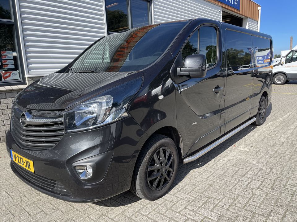 Opel Vivaro 1.6 CDTI L2H1 Edition / rijklaar € 9950 ex btw / lease vanaf € 183 / aircco / cruise / navi / trekhaak / zwart metallic / euro 6 diesel