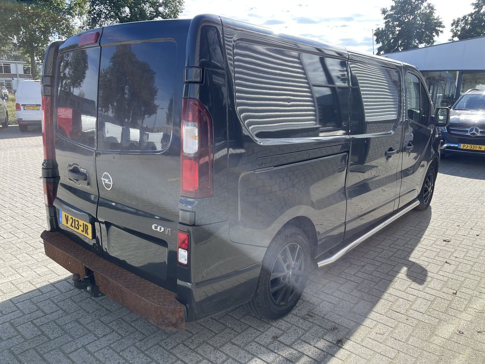 Opel Vivaro 1.6 CDTI L2H1 Edition / rijklaar € 9950 ex btw / lease vanaf € 183 / aircco / cruise / navi / trekhaak / zwart metallic / euro 6 diesel