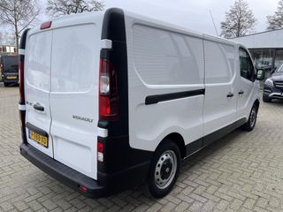 Renault Trafic 1.6 dCi T29 L2H1 Comfort / vaste prijs rijklaar € 16.950 ex btw / lease vanaf € 311 / airco / cruise / navi / pdc achter / bijrijdersbank / lat om lat betimmering !