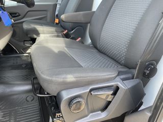 Ford Transit 2.0 TDCI automaat bakwagen met Carrier koeling / 0 graden celsius / smartbox / cruise control / airco / achteruit rijcamera / navigatie !