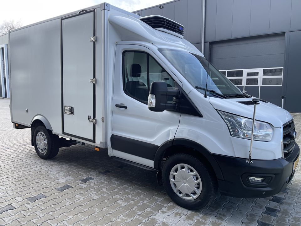 Ford Transit 2.0 TDCI automaat bakwagen met Carrier koeling / 0 graden celsius / smartbox / cruise control / airco / achteruit rijcamera / navigatie !