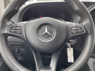 Mercedes-Benz Vito 109 CDI Lang L2H1 / rijklaar € 14.950 ex btw / lease vanaf € 329 / airco / navigatie / achteruit rijcamera / achterdeuren / euro 6 diesel !