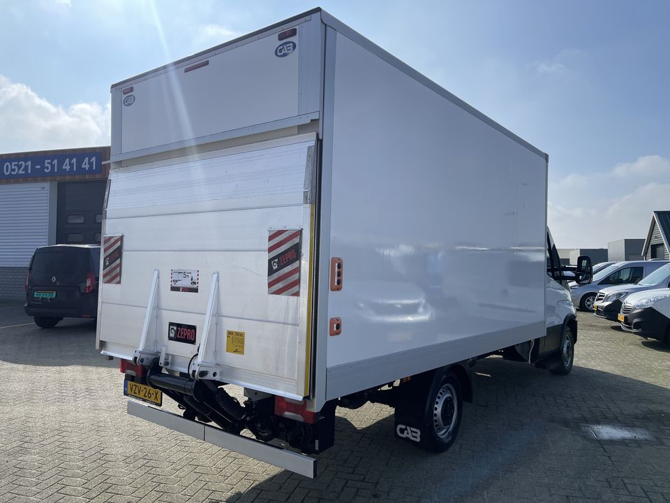 Iveco Daily 35S14 Himatic 8 traps automaat / bakwagen met laadklep / rijklaar € 30.950 ex btw / lease vanaf € 554 / cruise en climate control / standkachel en stoelverwarming