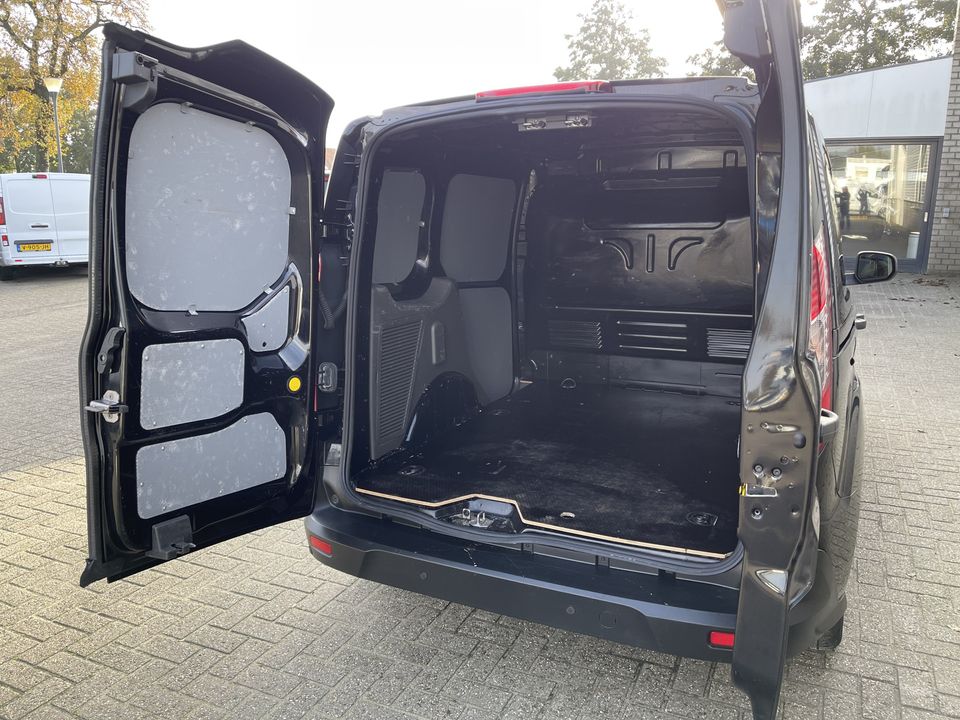 Ford Transit Connect 1.5 EcoBlue L1 Trend / vaste prijs rijklaar € 14.950 ex btw / lease vanaf € 274 / airco / cruise control / parkeersensoren voor en achter !