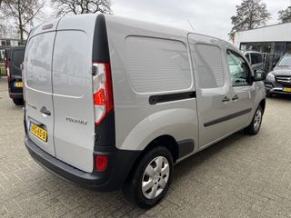 Renault Kangoo 1.5 dCi 90pk automaat Energy Comfort Maxi L2H1 / vaste prijs rijklaar € 12.950 ex btw / lease vanaf € 256 / airco / zilver metallic / pdc achter !