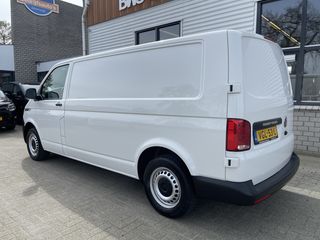 Volkswagen Transporter T6.1 / 2.0 TDI 110pk L2H1 28 Comfortline / vaste prijs rijklaar € 19.950 ex btw / lease vanaf € 366 / airco / achteruit rijcamera / dichte achterdeuren / pdc voor en achter !