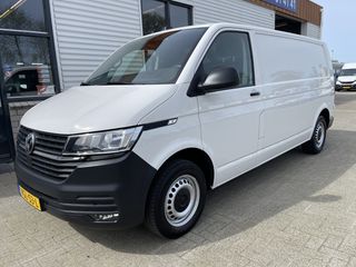 Volkswagen Transporter T6.1 / 2.0 TDI 110pk L2H1 28 Comfortline / vaste prijs rijklaar € 19.950 ex btw / lease vanaf € 366 / airco / achteruit rijcamera / dichte achterdeuren / pdc voor en achter !