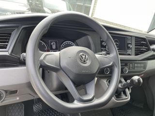 Volkswagen Transporter T6.1 / 2.0 TDI 110pk L2H1 28 Comfortline / vaste prijs rijklaar € 19.950 ex btw / lease vanaf € 366 / airco / achteruit rijcamera / dichte achterdeuren / pdc voor en achter !