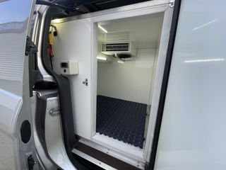 Ford Transit Connect 1.5 TDCI 100pk automaat L2 Trend / rijklaar € 13.950 ex btw / lease vanaf € 256 / Cargo Cool box koeling op accu en 220V aansluiting / airco / cruise / navi !