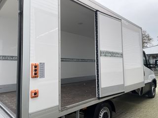 Iveco Daily 35S14 2.3 Himatic automaat / bakwagen met laadklep / lease vanaf € 554 / rijklaar € 30.950 ex btw / cruise en climate control / zijdeur / standkachel !