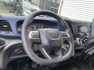 Iveco Daily 35S14 2.3 Himatic automaat / bakwagen met laadklep / lease vanaf € 554 / rijklaar € 30.950 ex btw / cruise en climate control / zijdeur / standkachel !