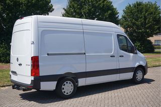 Mercedes-Benz Sprinter 317CDI Pro L2H2 10.25" Mbux, Gev. Stoel, 3.5T Trekhaak, LED 2x Schuifdeur!! NR. 357