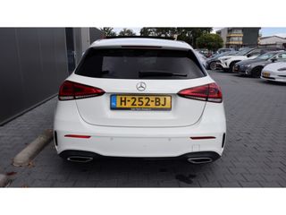 Mercedes-Benz A-Klasse 180 AMG | Camera | Wide screen | Panoramadak | Night pack