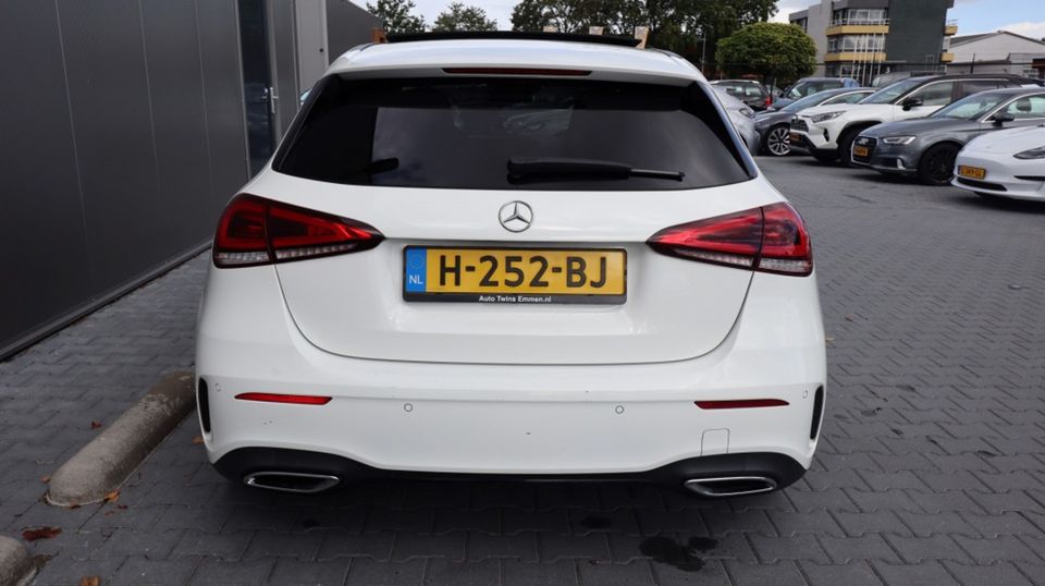 Mercedes-Benz A-Klasse 180 AMG | Camera | Wide screen | Panoramadak | Night pack VERKOCHT