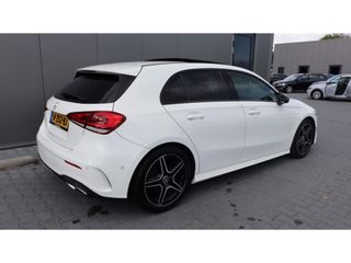 Mercedes-Benz A-Klasse 180 AMG | Camera | Wide screen | Panoramadak | Night pack