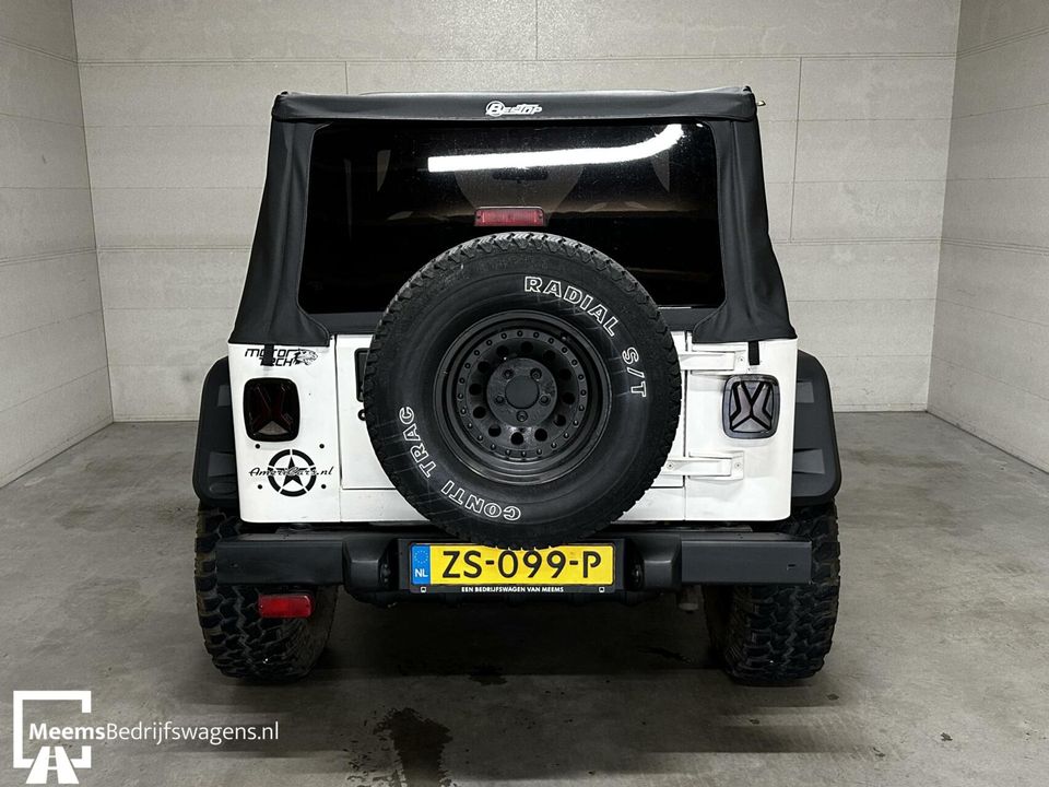 Jeep Wrangler 4.0i - 6 Cilinder 4x4 Nieuwe Soft top! GAAF!