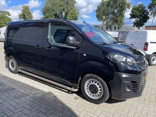 Opel Vivaro 1.5 CDTI L2H1 Edition / dubbele schuifdeur ! / vaste prijs rijklaar € 21.950 ex btw / lease vanaf € 392 / airco / cruise / trekhaak / 2 comfort stoelen met armsteun