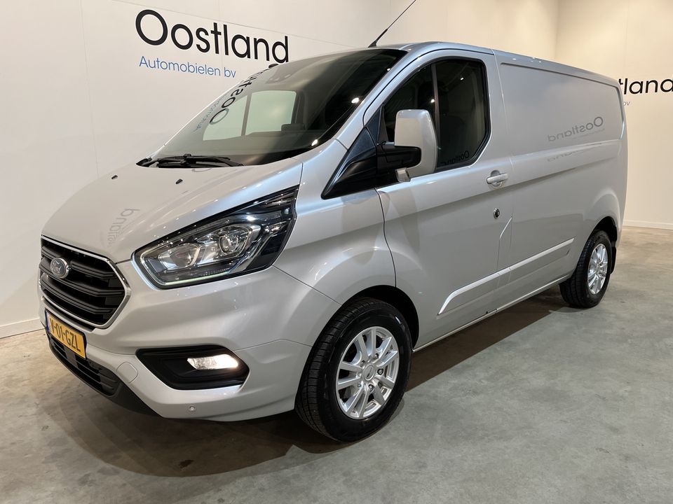 Ford Transit Custom 2.0 TDCI L1H1 Limited 170 PK / Euro 6 / Airco / Cruise Control / Camera / CarPlay / 220V. / Trekhaak / Navigatie / 3-Zits