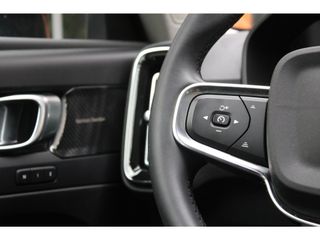 Volvo XC40 T5 Hybride Inscription | Panorama Dak | Stoelverwarming | Harman/Kardon | Verwarmd Stuurwiel |