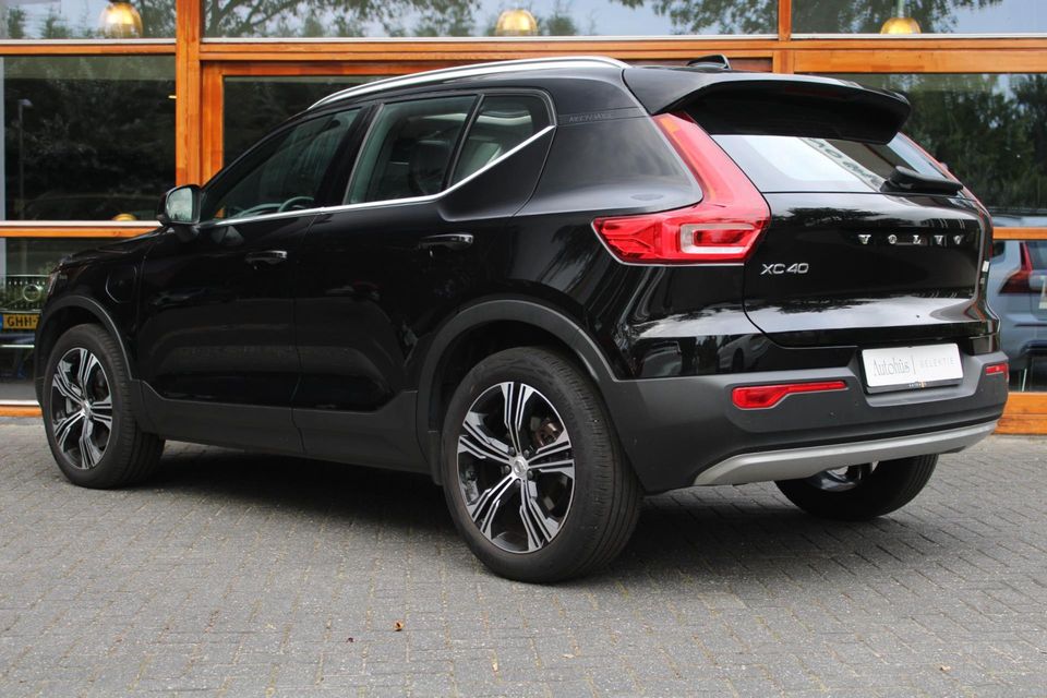 Volvo XC40 T5 Hybride Inscription | Panorama Dak | Stoelverwarming | Harman/Kardon | Verwarmd Stuurwiel |