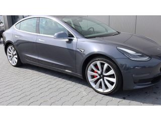 Tesla Model 3 Performance AWD75kWh | 462pk | Leder | heel snel.