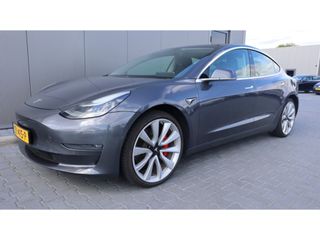 Tesla Model 3 Performance AWD75kWh | 462pk | Leder | heel snel.