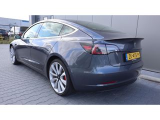 Tesla Model 3 Performance AWD75kWh | 462pk | Leder | heel snel.