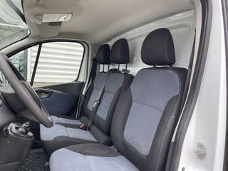 Opel Vivaro 1.6 CDTI L1H1 Edition / vaste prijs rijklaar € 11.950 ex btw / lease vanaf € 219 / airco / cruise / trekhaak 2000 kg / pdc achter / bijrijdersbank !