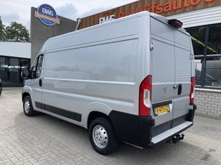 Peugeot Boxer 333 2.0 BlueHDI 164pk L2H2 Premium / vaste prijs rijklaar € 16.950 ex btw / lease vanaf € 329 / airco / cruise / navi / achteruit rijcamera / trekhaak 2500 kg !