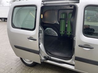 Mercedes-Benz Citan 108 CDI BlueEFFICIENCY Business Professional / vaste prijs rijklaar € 10.950 ex btw / lease vanaf € 200 / airco / ramen rondom / zilver metallic / pdc achter !