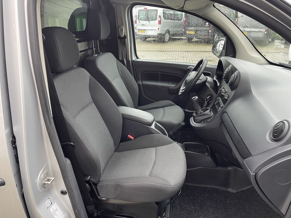 Mercedes-Benz Citan 108 CDI BlueEFFICIENCY Business Professional / vaste prijs rijklaar € 10.950 ex btw / lease vanaf € 200 / airco / ramen rondom / zilver metallic / pdc achter !