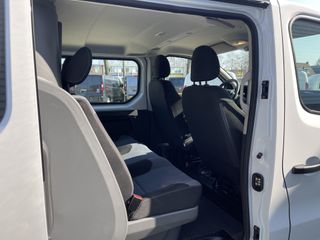 Opel Vivaro 1.6 CDTI 125pk L2H1 DC 5 persoons Edition EcoFlex / vaste prijs rijklaar € 16.950 ex btw / lease vanaf € 311 / airco / cruise / navi / trekhaak 2000 kg / pdc achter !